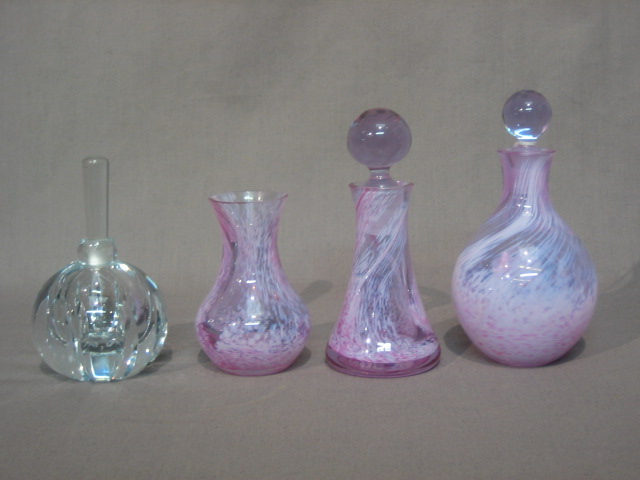 Art Glass Dolphin Style Bottle With Stopper Art Glass Dolphin Style Bottle With Stopper