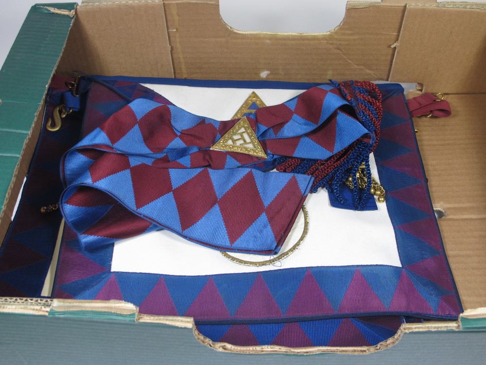 'Grand+Standard+Bearer' in Denhams past antique auctions Denhams