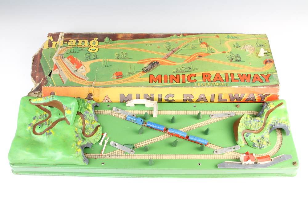 A Triang Minic table top train set boxed 23rd May 2018 Denhams