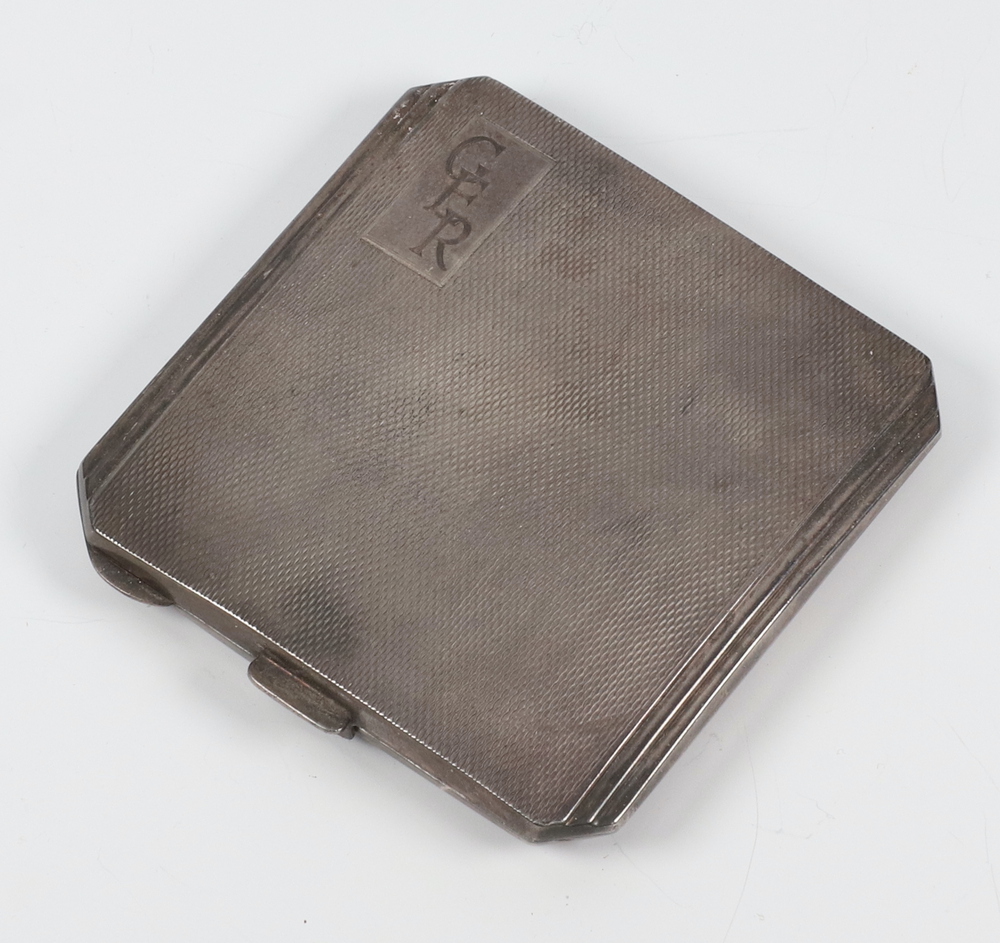 A silver engine turned compact Chester 1946, 94 grams 1st November