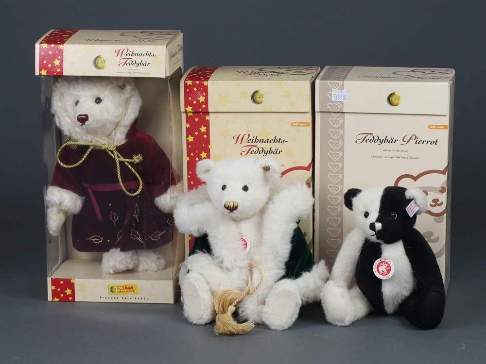 Steiff Baccarat White Tag Millennium Commemorative Glass Set of 2 Teddy Bears Toys 675362 Red